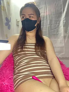 Snapshot of Odette68 chatting on 5, 3, 2025 Odette68 online show from 5, 3, 2025