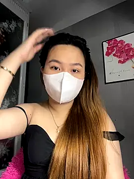 Snapshot of Odette68 chatting on 11, 9, 2025 Odette68 online show from 11, 9, 2025