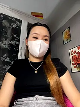 Snapshot of Odette68 chatting on 24, 9, 2025 Odette68 online show from 24, 9, 2025