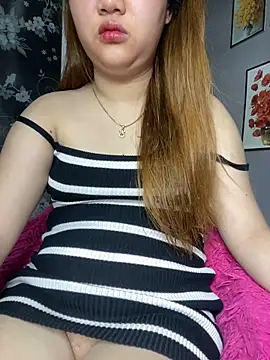 Snapshot of Odette68 chatting on 29, 9, 2025 Odette68 online show from 29, 9, 2025