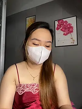 Snapshot of Odette68 chatting on 9, 10, 2025 Odette68 online show from 9, 10, 2025