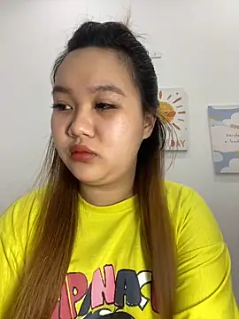 Snapshot of Odette68 chatting on 10, 11, 2025 Odette68 online show from 10, 11, 2025