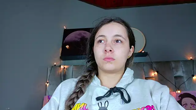 Snapshot of AmbarHills_1 chatting on 3, 11, 2025 AmbarHills 1 online show from 3, 11, 2025