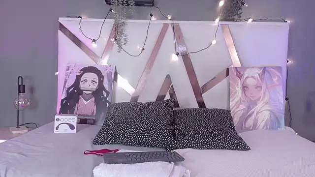 Snapshot of AmbarHills_1 chatting on 1, 12, 2025 AmbarHills 1 online show from 1, 12, 2025