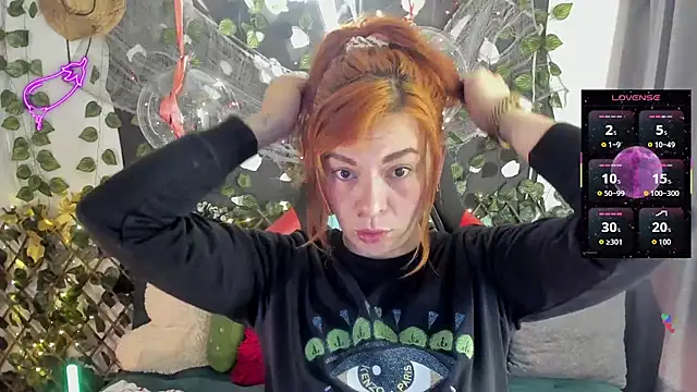 Snapshot of cocochanell6666 chatting on 16, 10, 2025 cocochanell6666 online show from 16, 10, 2025