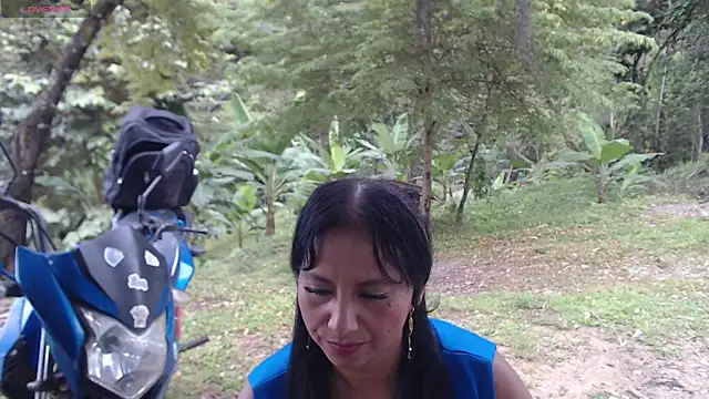 andreu mature online show from 15, 4, 2026