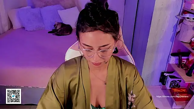 Aleja24Evans online show from 2, 1, 2025