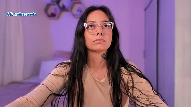 Aleja24Evans online show from 2, 10, 2025