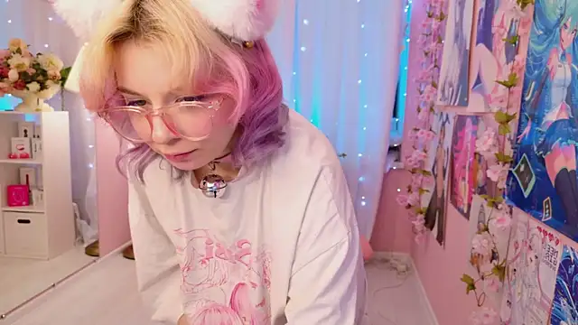 Snapshot of Coconut_Mia chatting on 27, 11, 2025 Coconut Mia online show from 27, 11, 2025