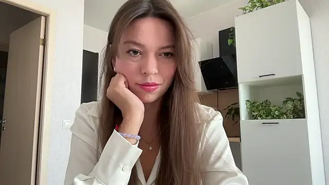 Snapshot of Victoria1Love chatting on 11, 9, 2025 Victoria1Love online show from 11, 9, 2025