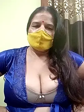 Snapshot of IndianAngle chatting on 4, 10, 2025 IndianAngle online show from 4, 10, 2025