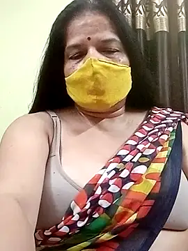 Snapshot of IndianAngle chatting on 8, 10, 2025 IndianAngle online show from 8, 10, 2025