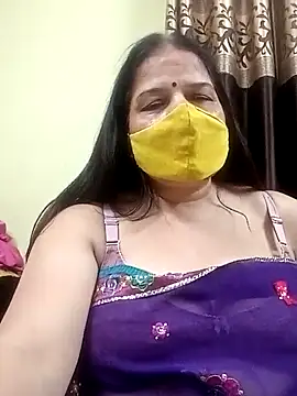 Snapshot of IndianAngle chatting on 18, 11, 2025 IndianAngle online show from 18, 11, 2025