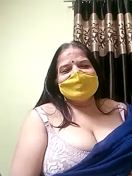 Snapshot of IndianAngle chatting on 4, 12, 2025 IndianAngle online show from 4, 12, 2025