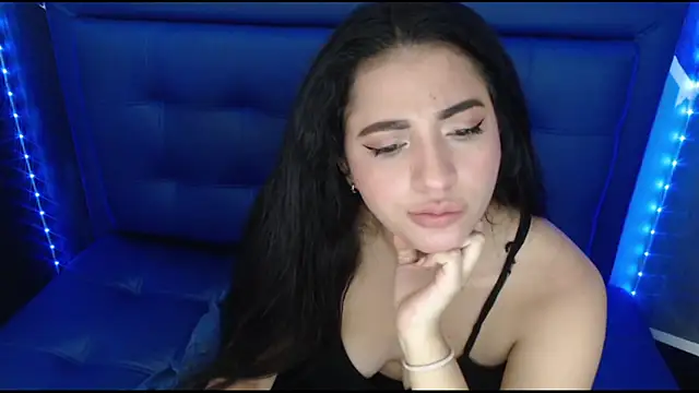 cherry modelx  online show from 9, 10, 2025