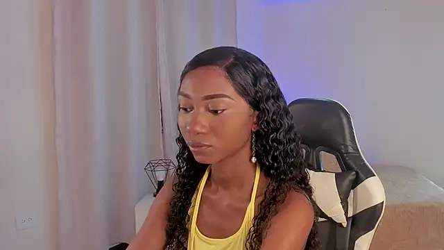 SavannahWildee online show from 10, 1, 2025