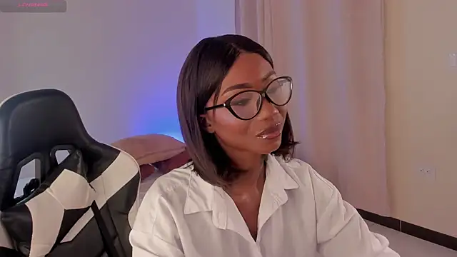 SavannahWildee online show from 2, 2, 2025