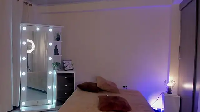 SavannahWildee online show from 14, 3, 2025