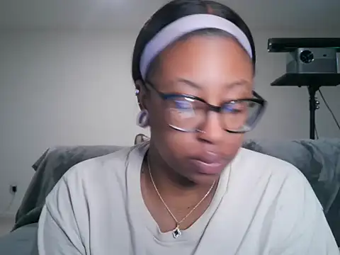 Nyxie Chaos online show from 8, 6, 2026