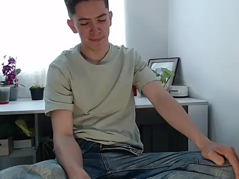 Snapshot of Eliantg chatting on 15, 11, 2025 Eliantg online show from 15, 11, 2025