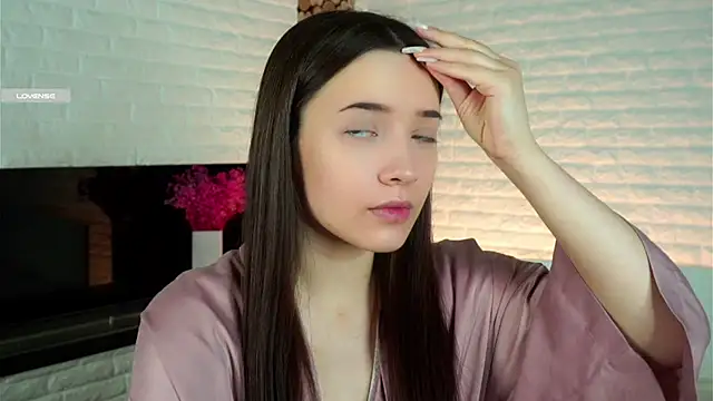 Snapshot of LowOncoming chatting on 14, 1, 2025 LowOncoming online show from 14, 1, 2025