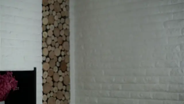 Snapshot of LowOncoming chatting on 3, 2, 2025 LowOncoming online show from 3, 2, 2025