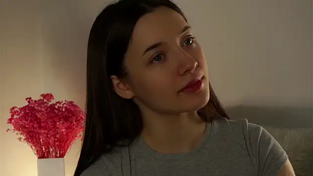 Snapshot of LowOncoming chatting on 1, 3, 2025 LowOncoming online show from 1, 3, 2025