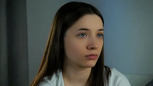 Snapshot of LowOncoming chatting on 4, 3, 2025 LowOncoming online show from 4, 3, 2025