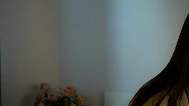 Snapshot of LowOncoming chatting on 7, 3, 2025 LowOncoming online show from 7, 3, 2025