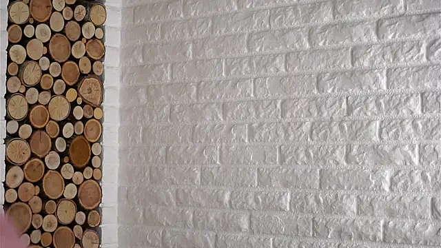 Snapshot of LowOncoming chatting on 23, 9, 2025 LowOncoming online show from 23, 9, 2025