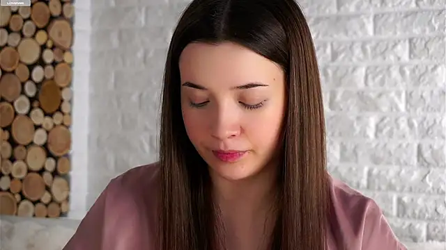 Snapshot of LowOncoming chatting on 3, 10, 2025 LowOncoming online show from 3, 10, 2025