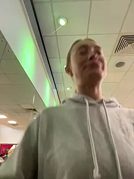 Snapshot of Pollypearson chatting on 21, 1, 2025 Pollypearson online show from 21, 1, 2025