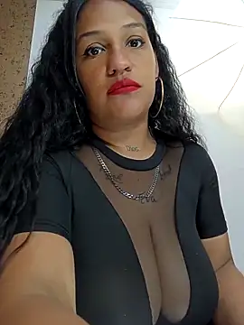 Michelle Brito1 online show from 10, 3, 2025