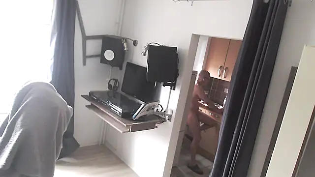 Nomi1612 online show from 17, 1, 2026