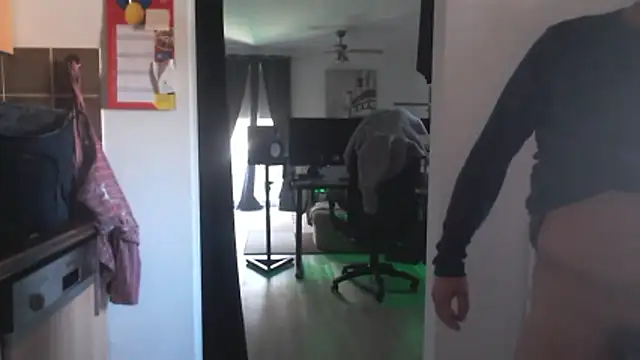 Nomi1612 online show from 11, 4, 2026