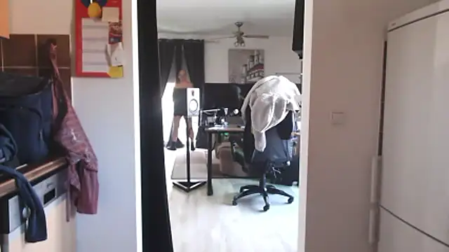 Nomi1612 online show from 11, 4, 2026