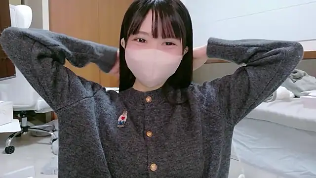 Snapshot of YUNOCHI_nyanko chatting on 10, 11, 2025 YUNOCHI nyanko online show from 10, 11, 2025