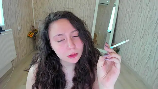 Snapshot of AishaRouhi chatting on 28, 1, 2025 AishaRouhi online show from 28, 1, 2025