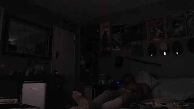 Snapshot of eavestease1 chatting on 10, 7, 2026 eavestease1 online show from 10, 7, 2026