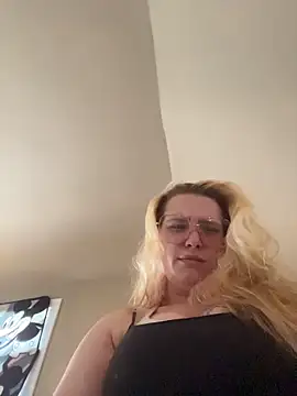 Lalalynn online show from 3, 5, 2026