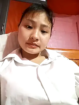 Snapshot of trieungoclnt chatting on 1, 3, 2025 trieungoclnt online show from 1, 3, 2025