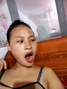 Snapshot of trieungoclnt chatting on 6, 10, 2025 trieungoclnt online show from 6, 10, 2025