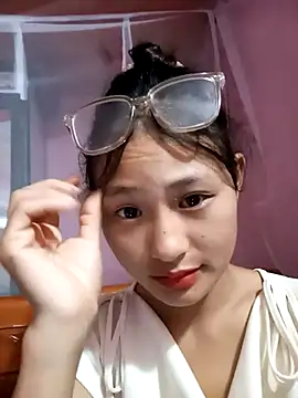 Snapshot of trieungoclnt chatting on 10, 10, 2025 trieungoclnt online show from 10, 10, 2025