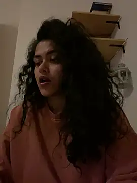 Curvydesifromgermany online show from 30, 12, 2024