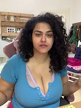 Snapshot of Curvydesifromgermany chatting on 20, 5, 2026 Curvydesifromgermany online show from 20, 5, 2026