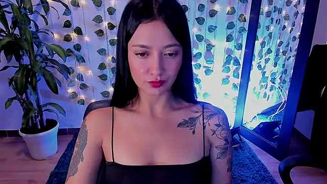 Snapshot of mariiana-diaz chatting on 7, 3, 2025 mariiana-diaz online show from 7, 3, 2025
