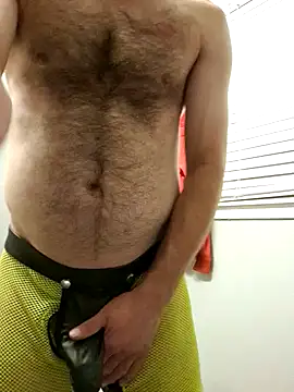 Snapshot of bigdickdaddy2184 chatting on 4, 1, 2025 bigdickdaddy2184 online show from 4, 1, 2025