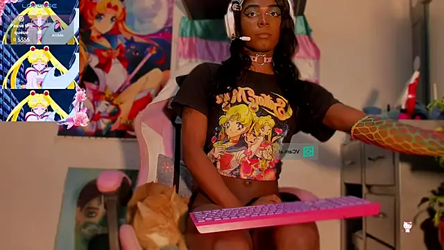 Snapshot of Effy_Marinn chatting on 18, 9, 2025 Effy Marinn online show from 18, 9, 2025