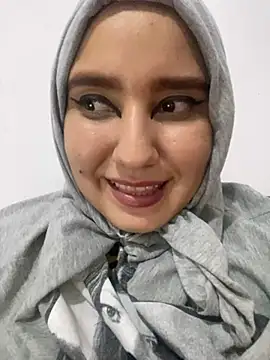 Snapshot of hannahayat chatting on 12, 12, 2024 hannahayat online show from 12, 12, 2024