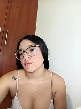 -VICKKY online show from 8, 11, 2025